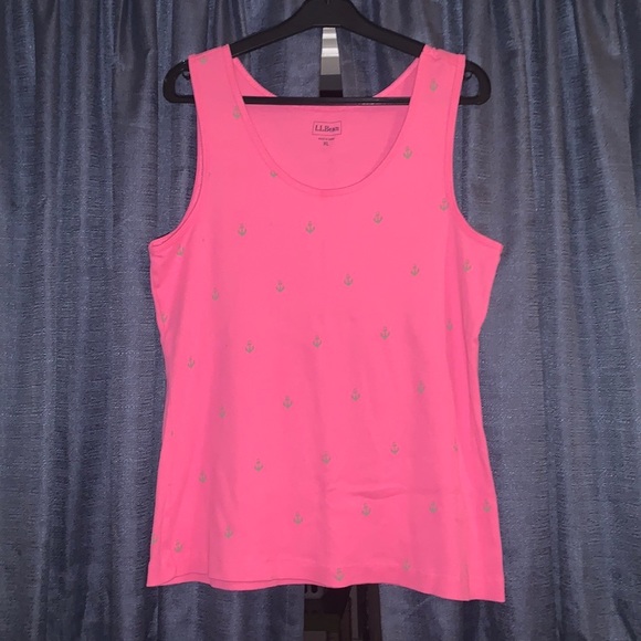 NWT pair of ribbed tanks - Picture 5 of 7